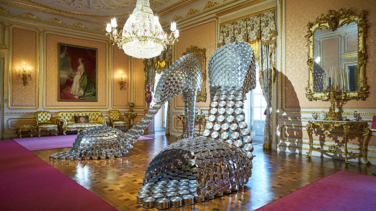 La ironía de Joana Vasconcelos late en el Palacio de Liria