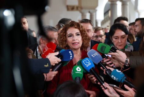 Montero aún confía en un acuerdo con las comunidades del PP para la quita de la deuda
