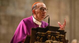 Un libro desvela que el arzobispo de Barcelona frenó el apoyo del Papa a España tras el 1-O