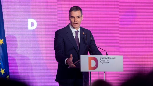Sánchez pide respetar los «derechos digitales» frente a «la desregulación para la tecnocasta»