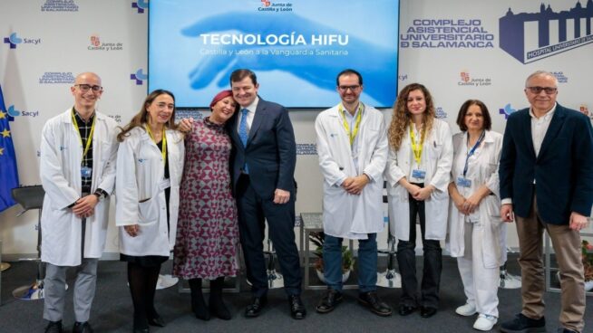 Mañueco presenta la tecnología HIFU como un avance clave para la salud en Castilla y León