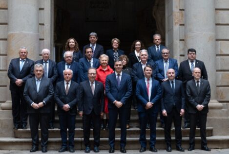 Sánchez trabajará con Illa para volver a hacer de Cataluña «el motor económico de España»