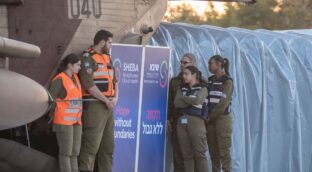 Hamás libera a los tres rehenes israelíes que confirmó para este sábado