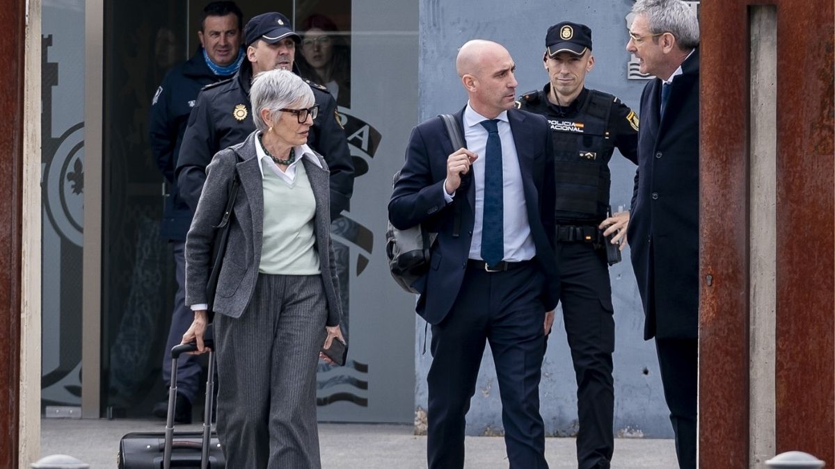 La defensa de Rubiales considera «acreditado» el «consentimiento» de Hermoso para el beso
