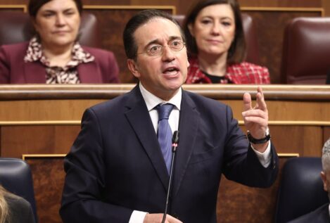 Albares reclama a la UE más medidas contra Israel y proteger la solución de dos Estados