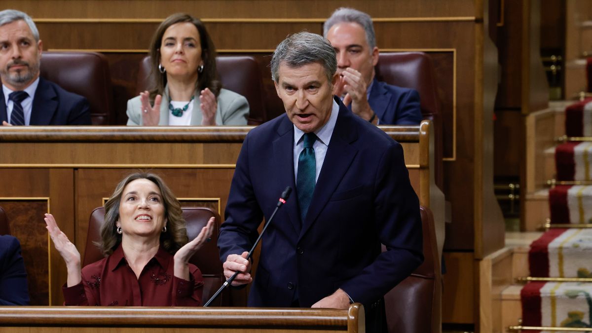 Feijóo advierte a Sánchez de que «para la mayoría de los españoles, la condena es usted»