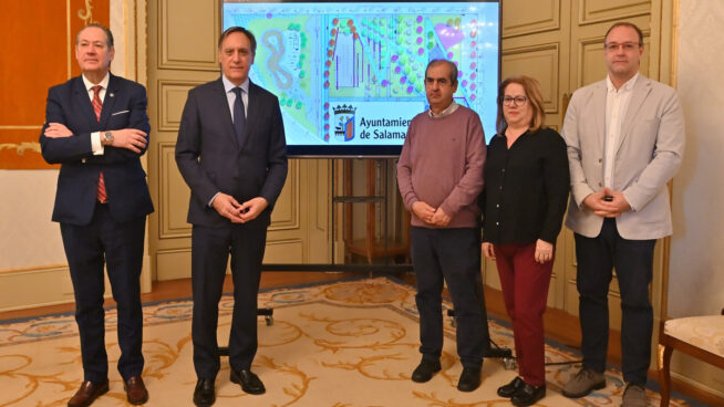 El diálogo entre Ayuntamiento y vecinos mejora Salamanca con una nueva plaza