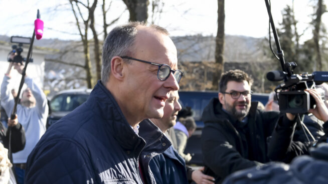 Ocho millones de colaboracionistas