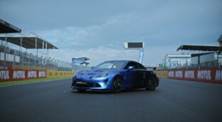 Alpine despide a lo grande a su último modelo con motor de combustión