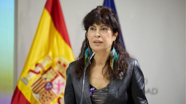 La ministra de Igualdad no estará en Budapest en los actos del Orgullo tras cancelarse su vuelo