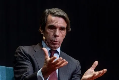 FAES critica a Vox por ir a la convención de Trump, «donde se levantan muchos  brazos»