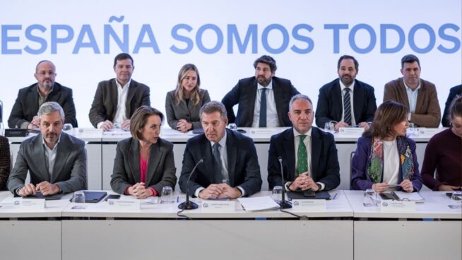 'Barones' del PP cierran filas con Feijóo tras el giro en el decreto ómnibus