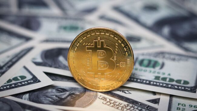 El BIS alerta sobre los riesgos de las criptomonedas al alcanzar «masa crítica»