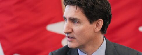 Canadá impondrá aranceles del 25% a EEUU como respuesta a las medidas de Trump