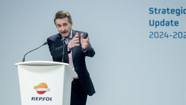 Repsol recortó un 45% su beneficio en 2024, hasta los 1.756 millones
