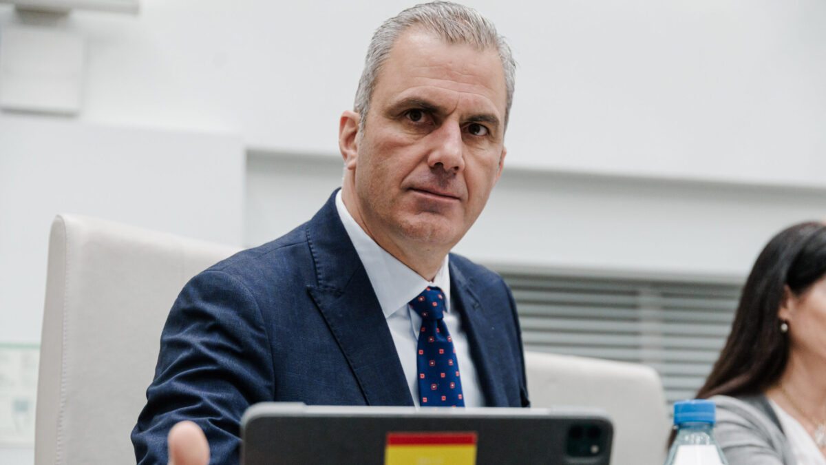 Ortega Smith, el ‘García-Page’ de Vox: arrecia sus críticas a la dirección sin intención de irse