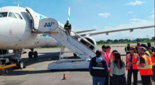 Llegan a Honduras los primeros deportados de EEUU por las políticas migratorias de Trump