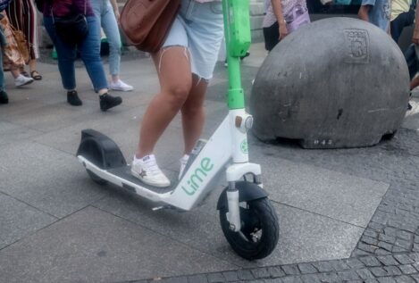 Las empresas de alquiler de patinetes eléctricos dejan de operar en Madrid