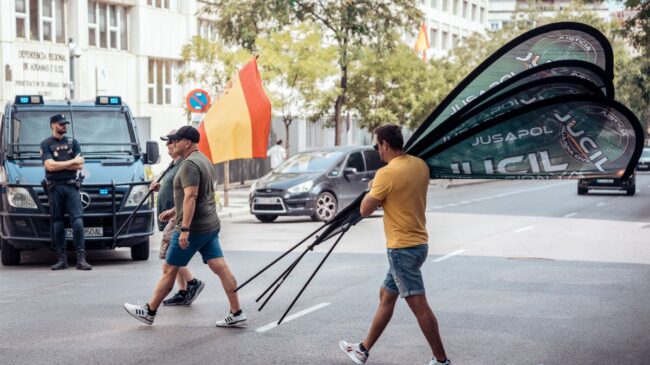 Rebelión contra la cúpula de una asociación de guardias civiles: «Hay pagos en una joyería...»