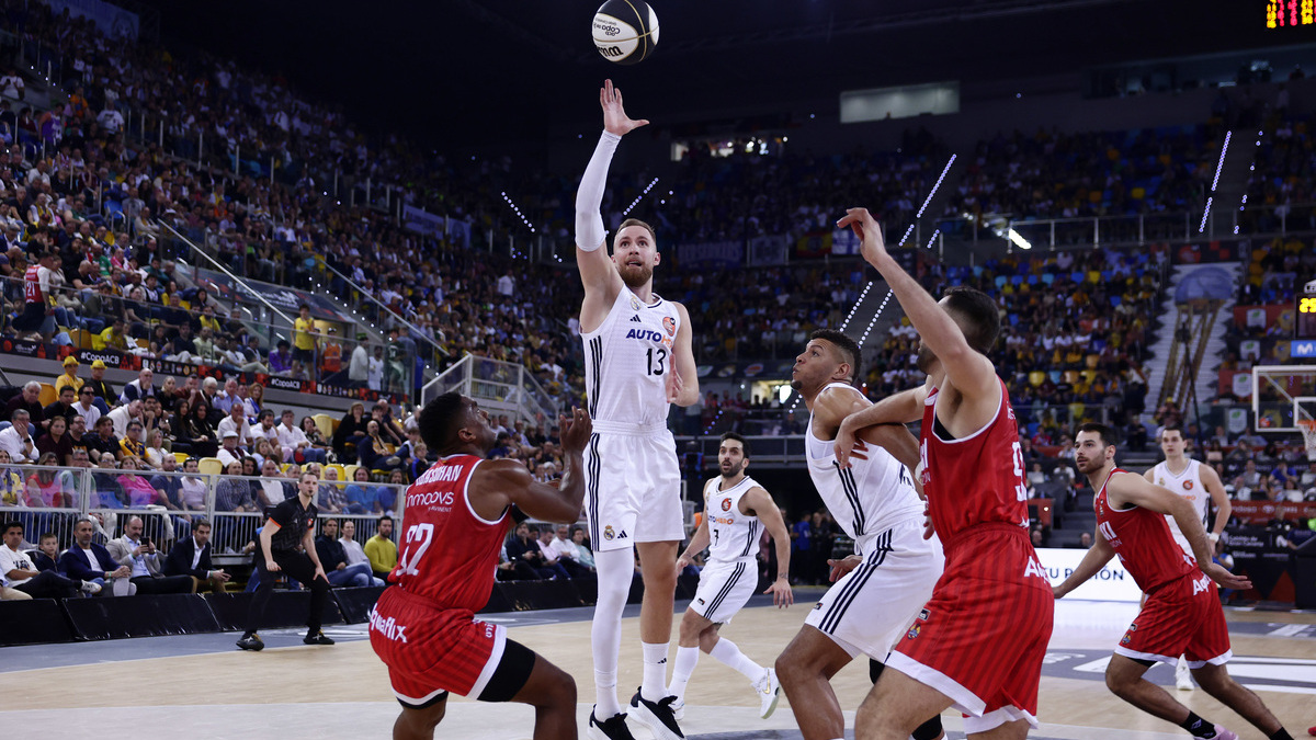El Real Madrid arrolla al Manresa con un gran Hezonja y ya está en ‘semis’ de la Copa del Rey