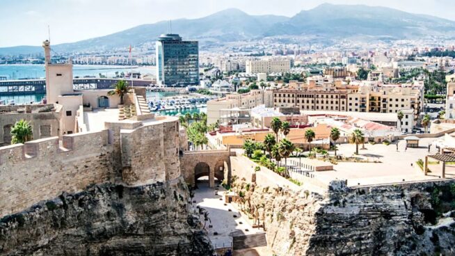 Melilla, entre el cerco, el muro y la fuga
