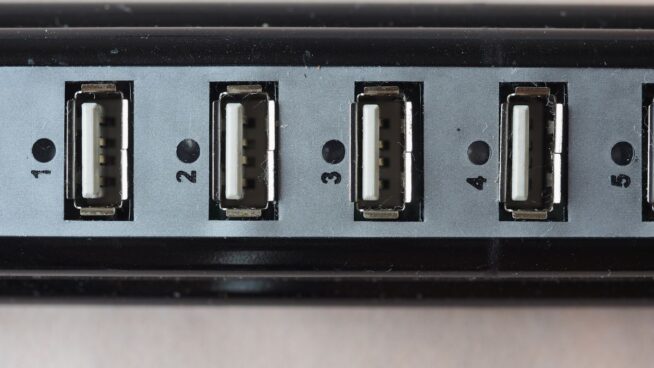 El mayor secreto de los puertos USB de la tele: «Fundamental para aprovechar espacio»