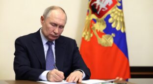 Rusia retira a los talibán de su lista de grupos terroristas