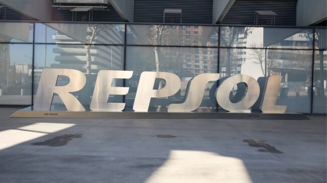 Repsol recorta un 8,5% su producción en un año y su margen de refino cae un 53%