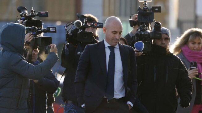 Luis Rubiales: «Le pregunté '¿puedo darte un besito?' y me dijo que vale»