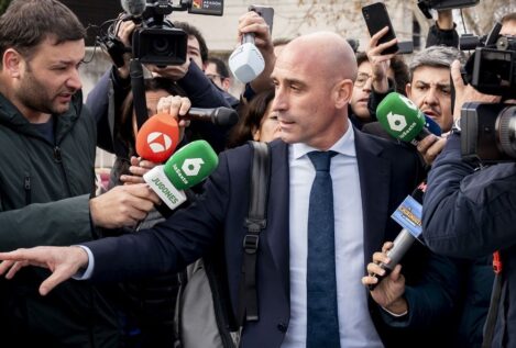 El abogado de Hermoso asegura que el beso de Rubiales «es un sometimiento»