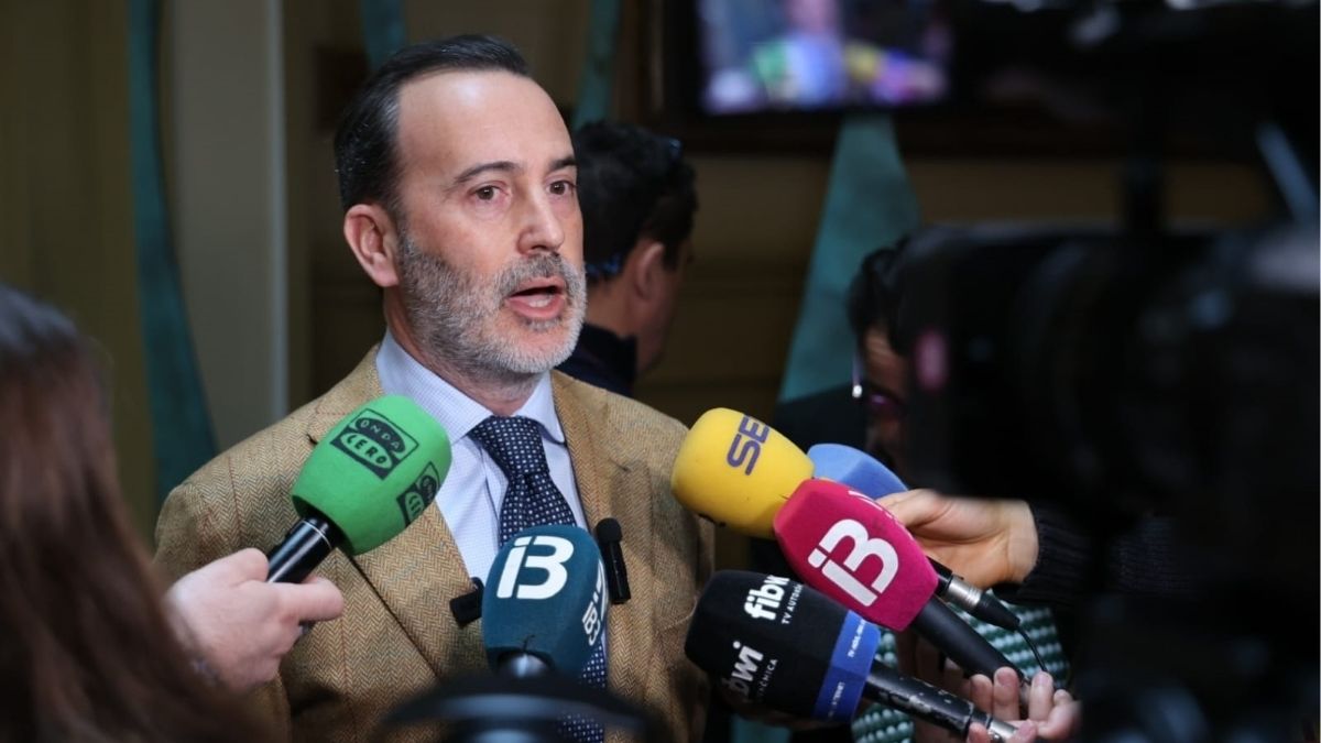 Le Senne (Vox) sigue sin ver motivos para dimitir como presidente del Parlamento balear