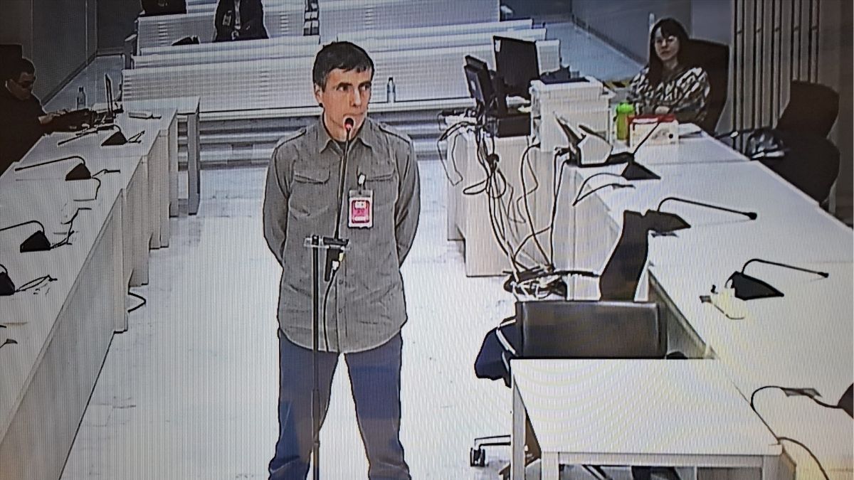 El etarra ‘Susper’ niega haber participado en la entrega de explosivos en el ‘comando Buruntza’