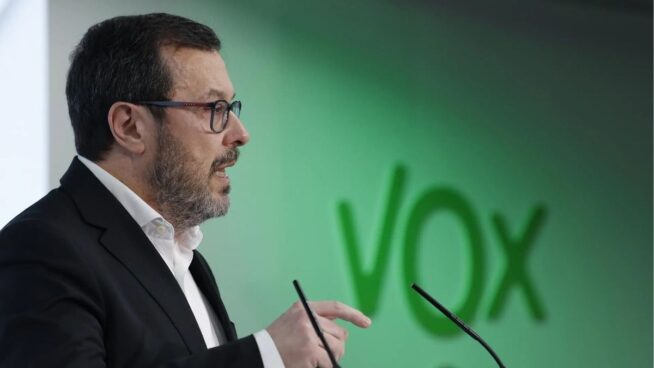 Vox sostiene que García-Gallardo se va porque no quería expulsar a los dos diputados díscolos