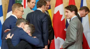 Una coalición internacional liderada por Reino Unido defenderá a Ucrania al margen de EEUU