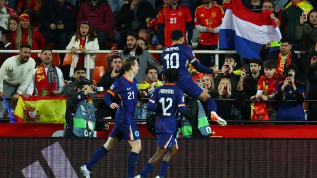 De Jong y Van Dijk lideran la lista de Países Bajos para el Mundial