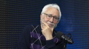 VÍDEO | Fuera de micrófono con Andrés Caparrós