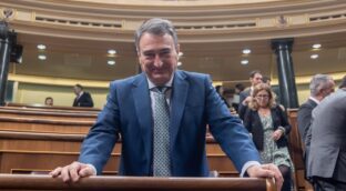 Esteban pidió a Robles el expediente militar de su abuelo tras su elección como líder del PNV