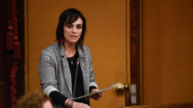 Aliança se dispara, Junts baja y el PSC de Illa mantiene el liderazgo, según el CIS catalán