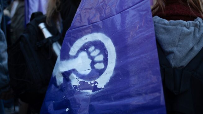 Baja del 55% al 51% el porcentaje de españoles que se definen como feministas, según Ipsos