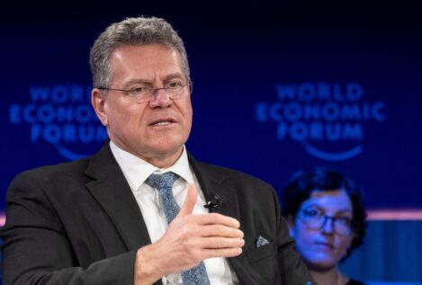 Bruselas insiste en negociar con EEUU una solución a los aranceles