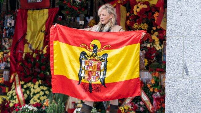 La ley del PSOE para disolver asociaciones franquistas avanza con la abstención del PP
