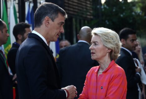 Primer gran choque entre Sánchez y Von der Leyen por el polémico informe sobre la amnistía