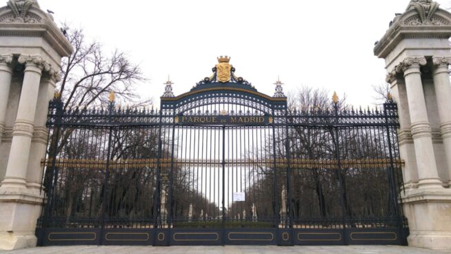 Cierra El Retiro y otros ocho parques de Madrid por la previsión de fuertes rachas de viento