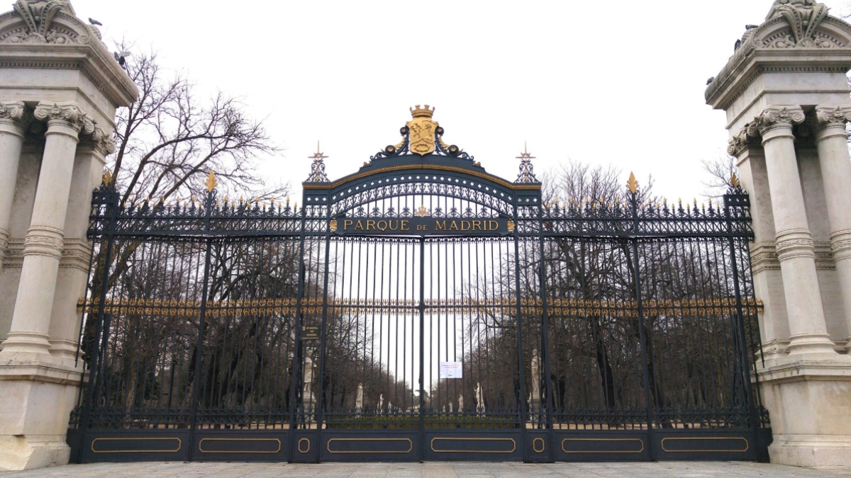 Cierra El Retiro y otros ocho parques de Madrid por la previsión de fuertes rachas de viento