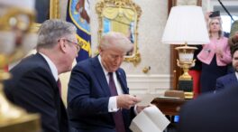 Trump se abre a una posible mediación del rey Carlos III en el conflicto arancelario con Canadá