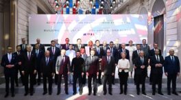 Sánchez defiende en París mantener la presión sobre Rusia para consolidar el alto el fuego