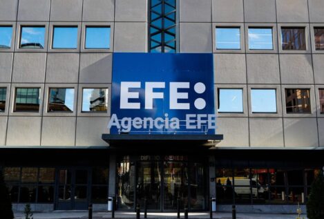 La cúpula de EFE cobró en 2024 un bonus de 645.000 euros pese a perder 18 millones