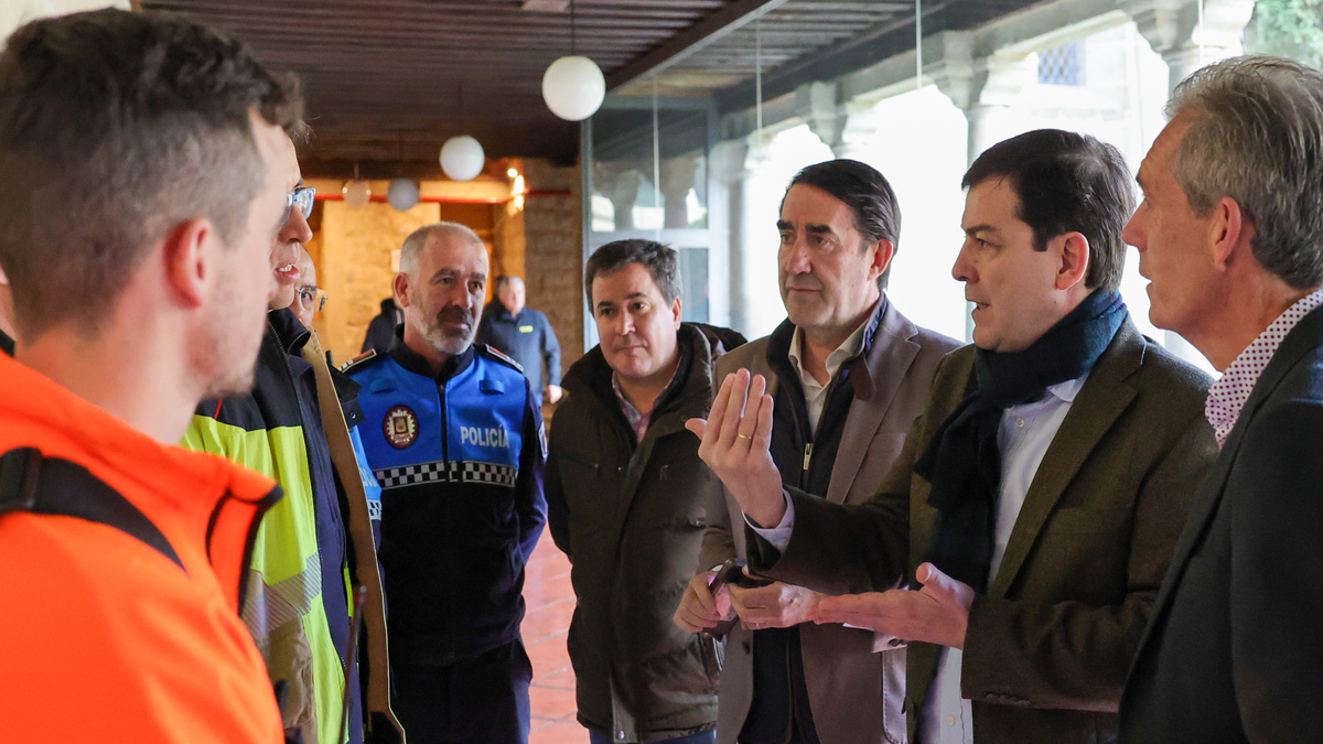 Mañueco visita Ávila y reafirma el apoyo de la Junta ante las inundaciones