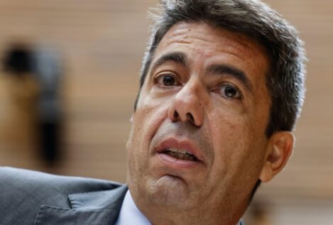 Mazón se reúne en privado con víctimas de la dana para no «instrumentalizarlas»