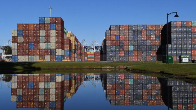 El déficit comercial de EEUU empieza 2025 en máximos históricos con los aranceles por medio